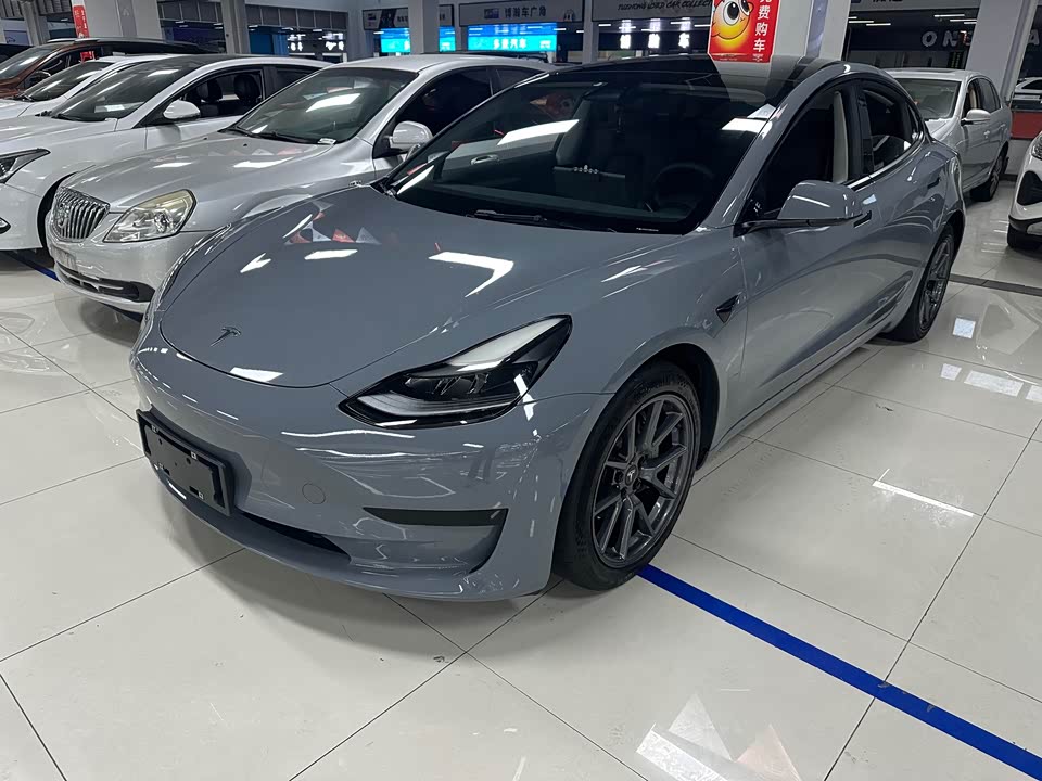 Tesla Model 3 Tesla Model 3