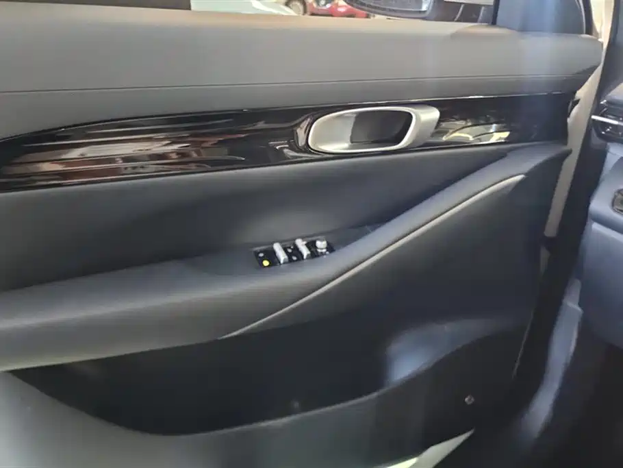 Geely Galaxy Galaxy E5