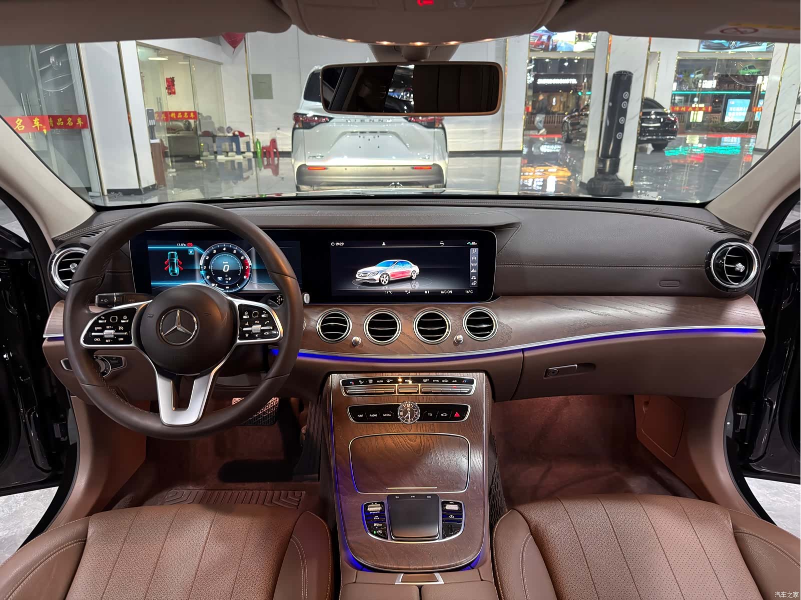 Mercedes-Benz E-Class, 2019 7