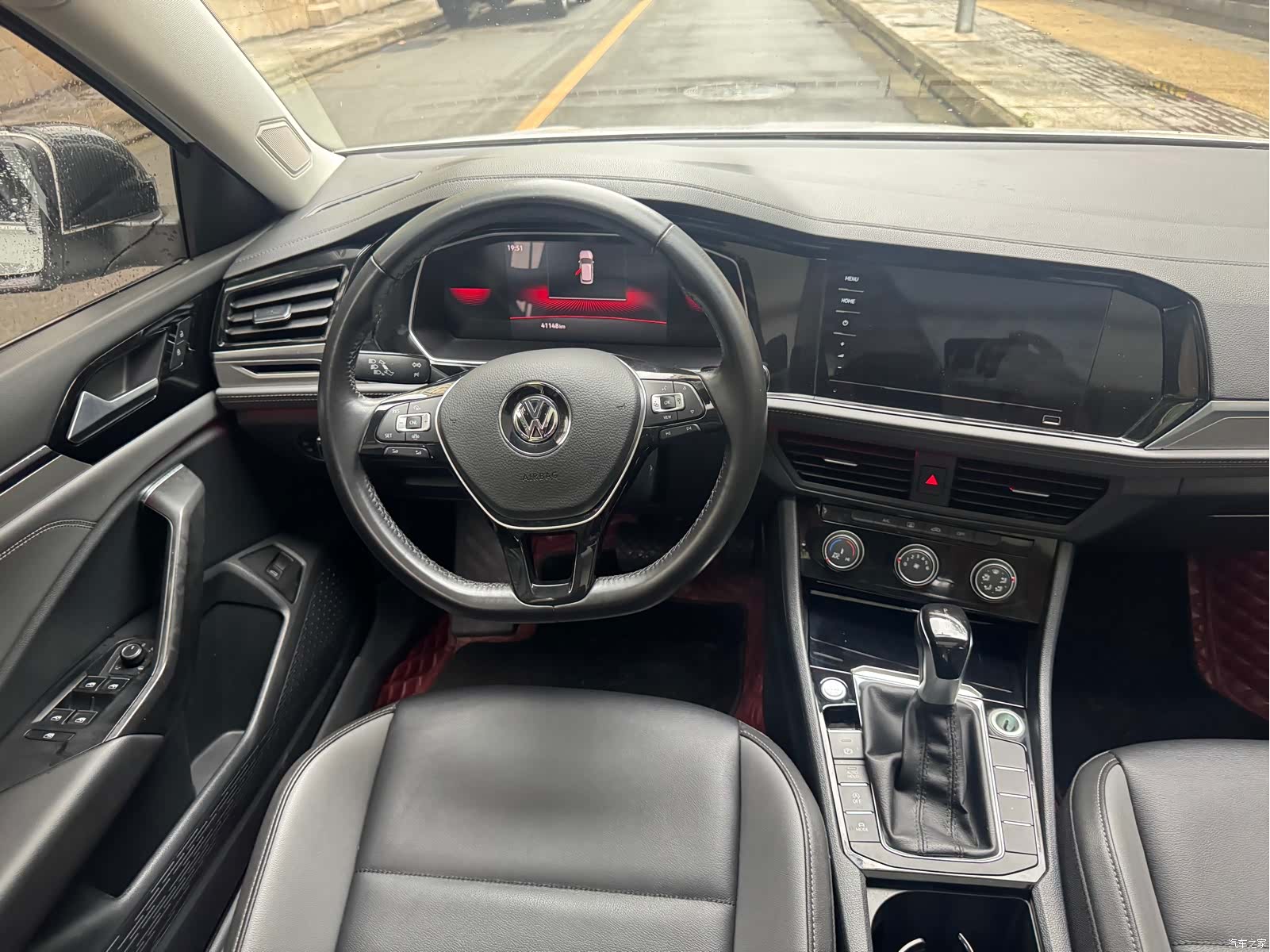 Volkswagen Sagitar, 2021 13