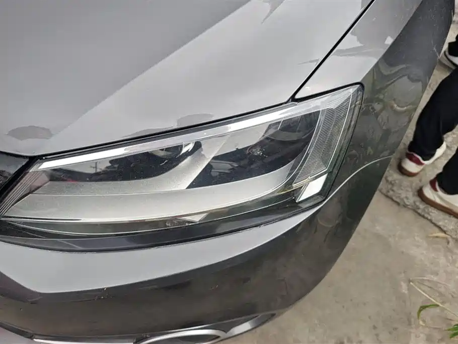 Volkswagen Sagitar Volkswagen Sagitar