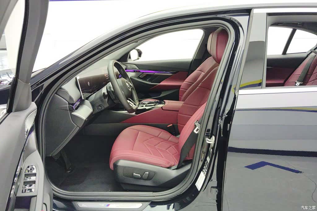 BMW 5 Series, 2024 9