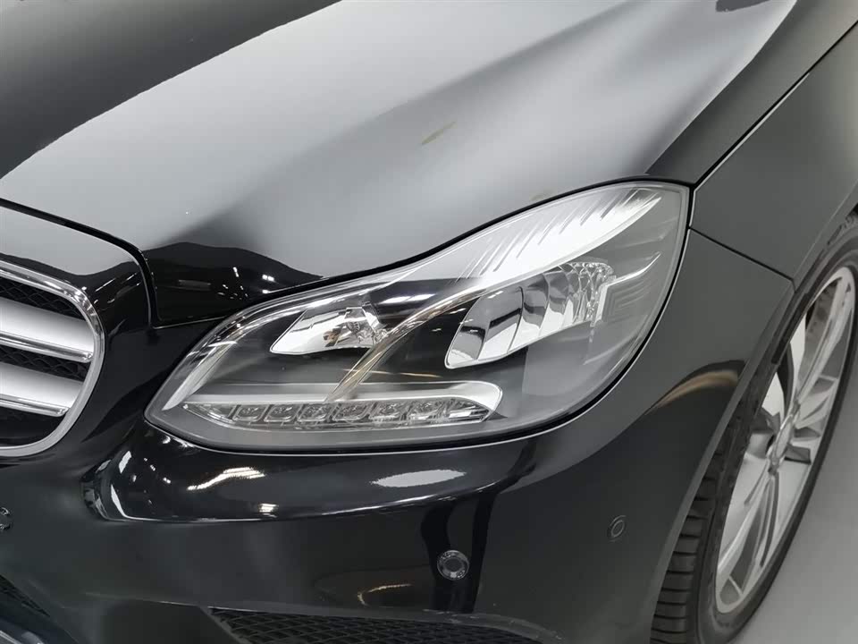 Mercedes-Benz E-class Mercedes-Benz E-class