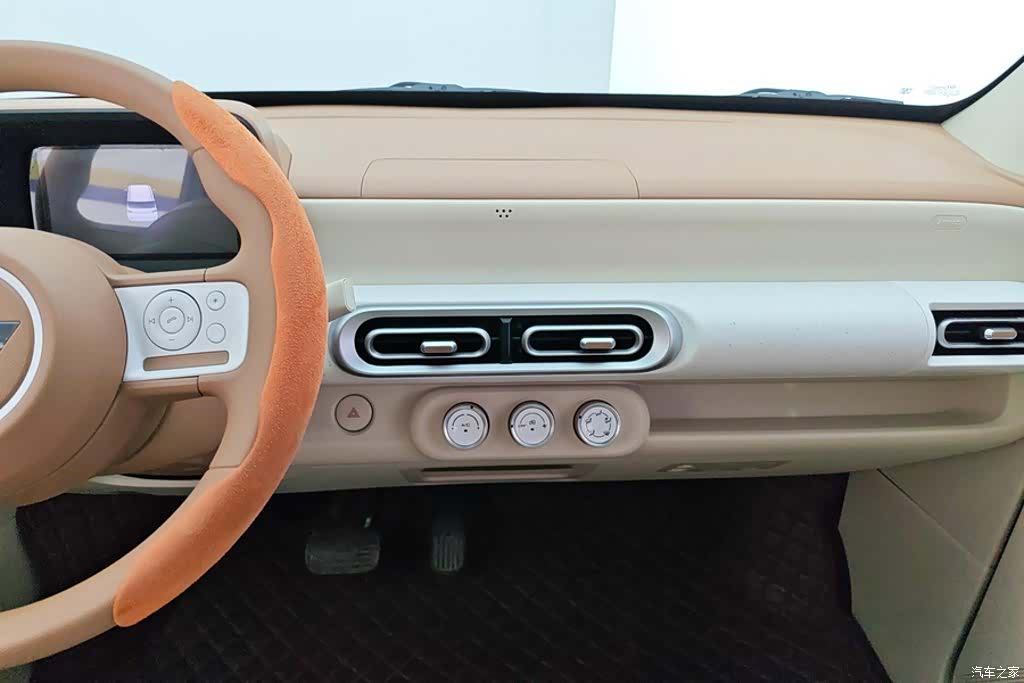 Wuling MINIEV, 2025 13