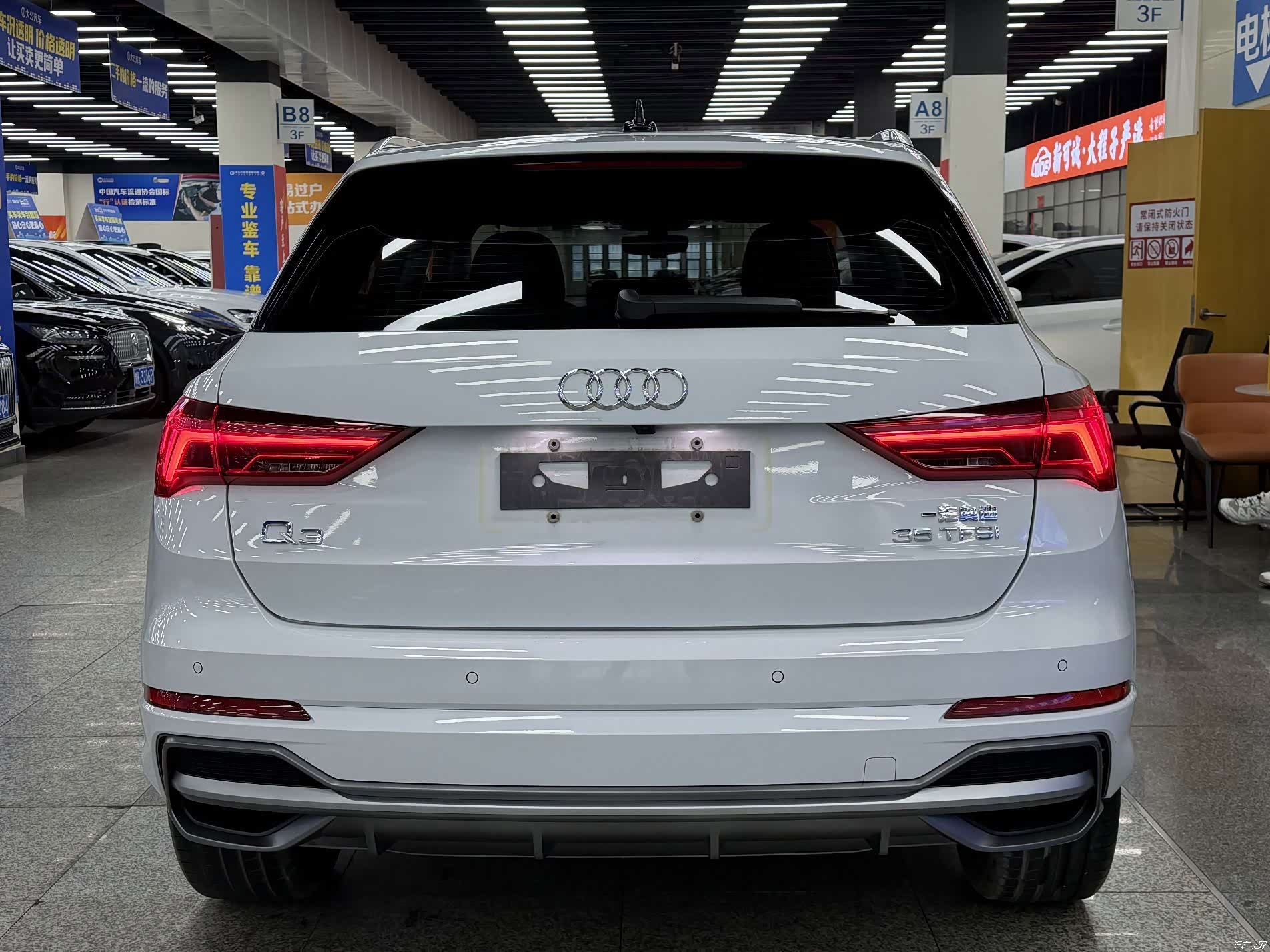 Audi Q3, 2021 10