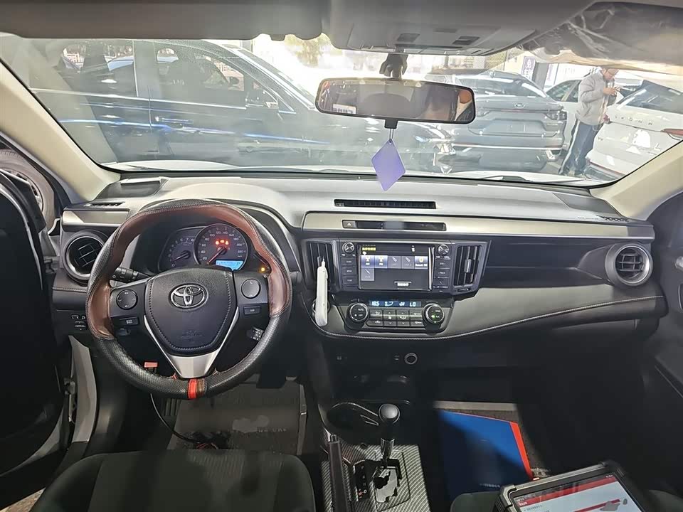 Toyota RAV4 Rongfang