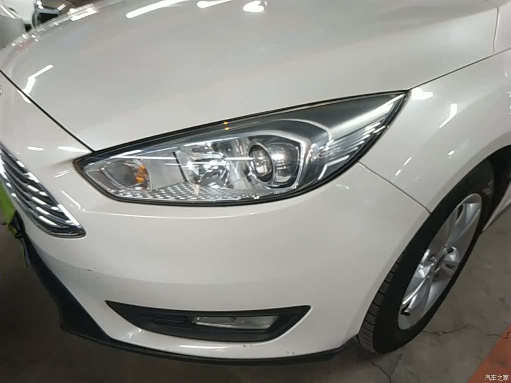 Ford Focus, 2015 24