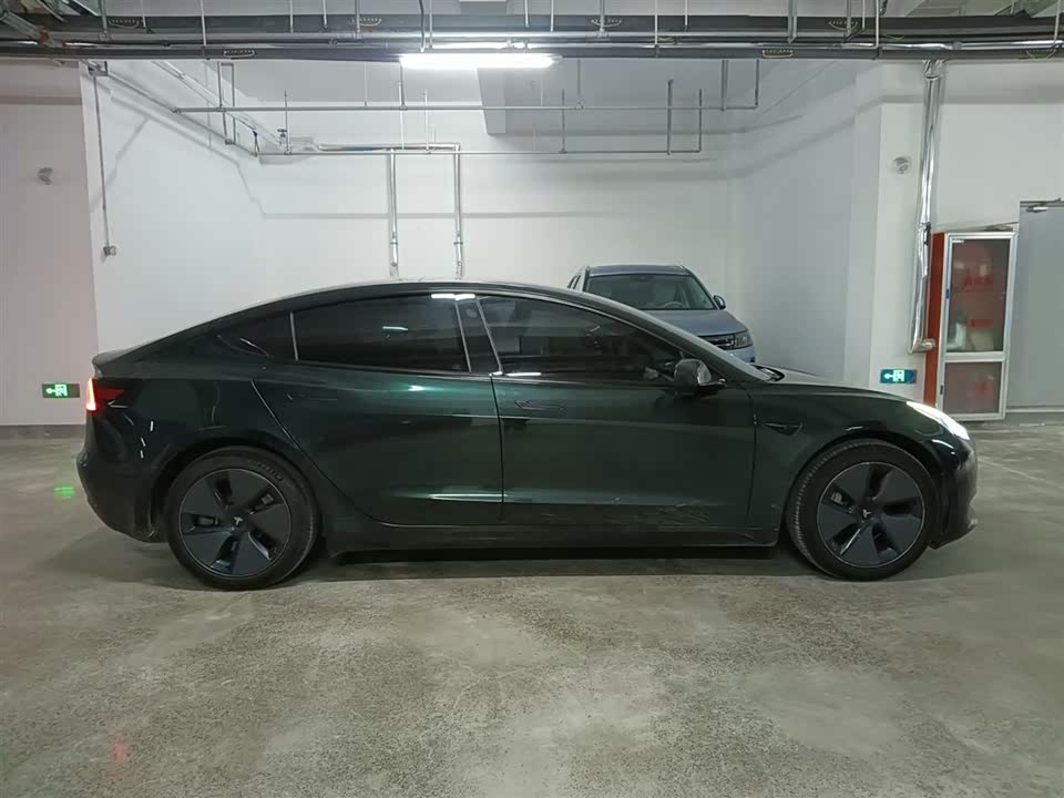 Tesla Model 3 Tesla Model 3