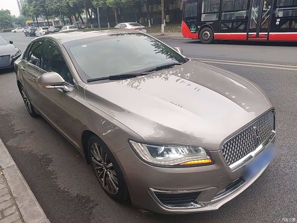 Lincoln MKZ, 2018 4