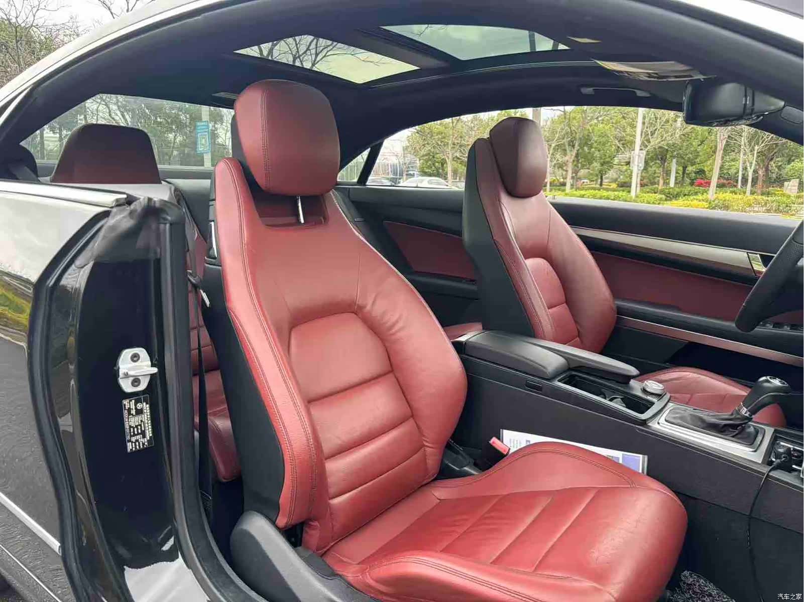 Mercedes-Benz E-Class, 2011 все фото