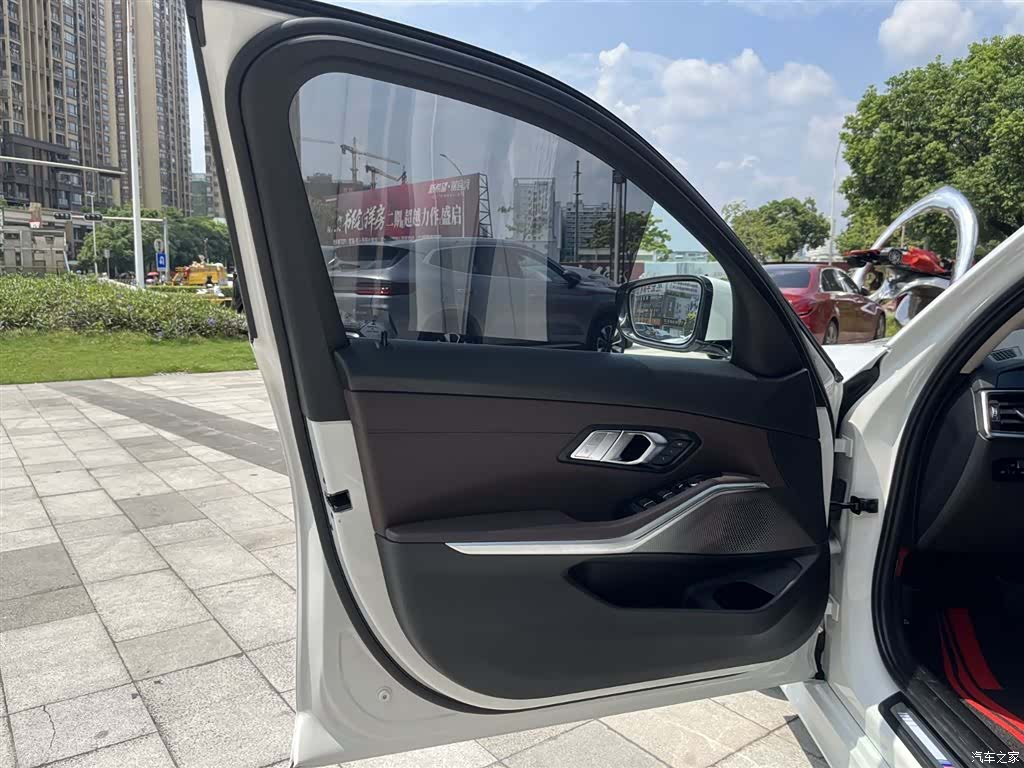 BMW 3 Series, 2020 12