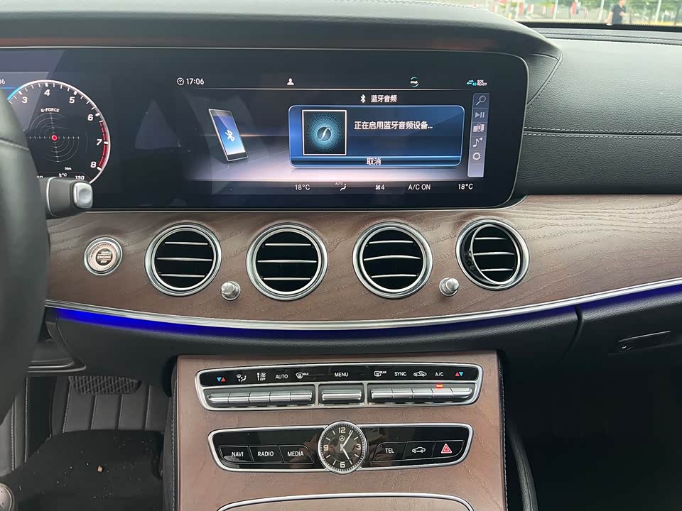 Mercedes-Benz E-class Mercedes-Benz E-class