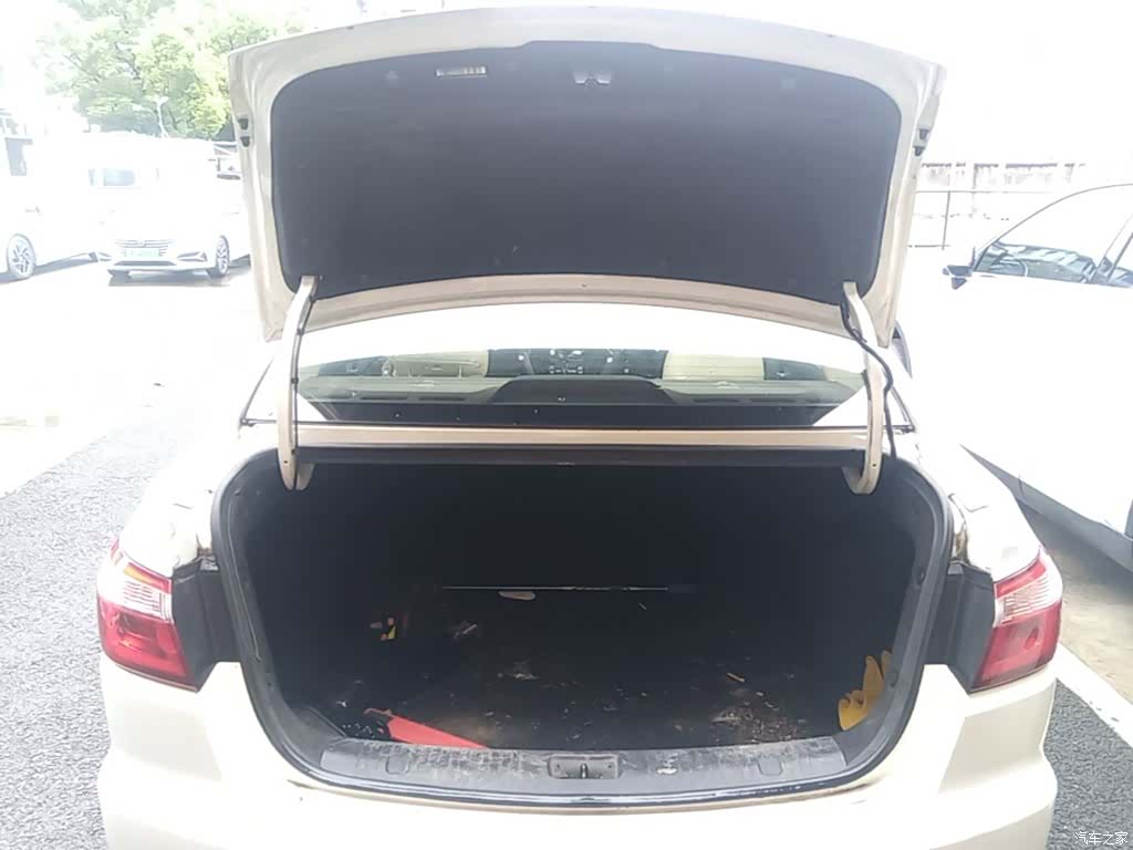Changan V7, 2016 15