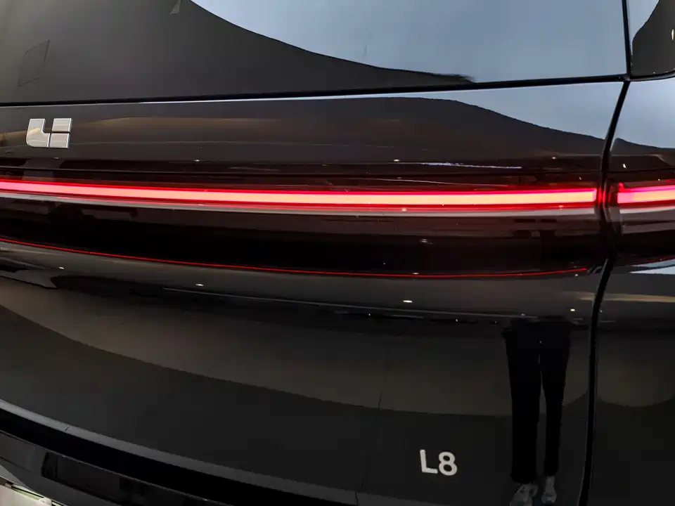 Li Auto Ideal L8