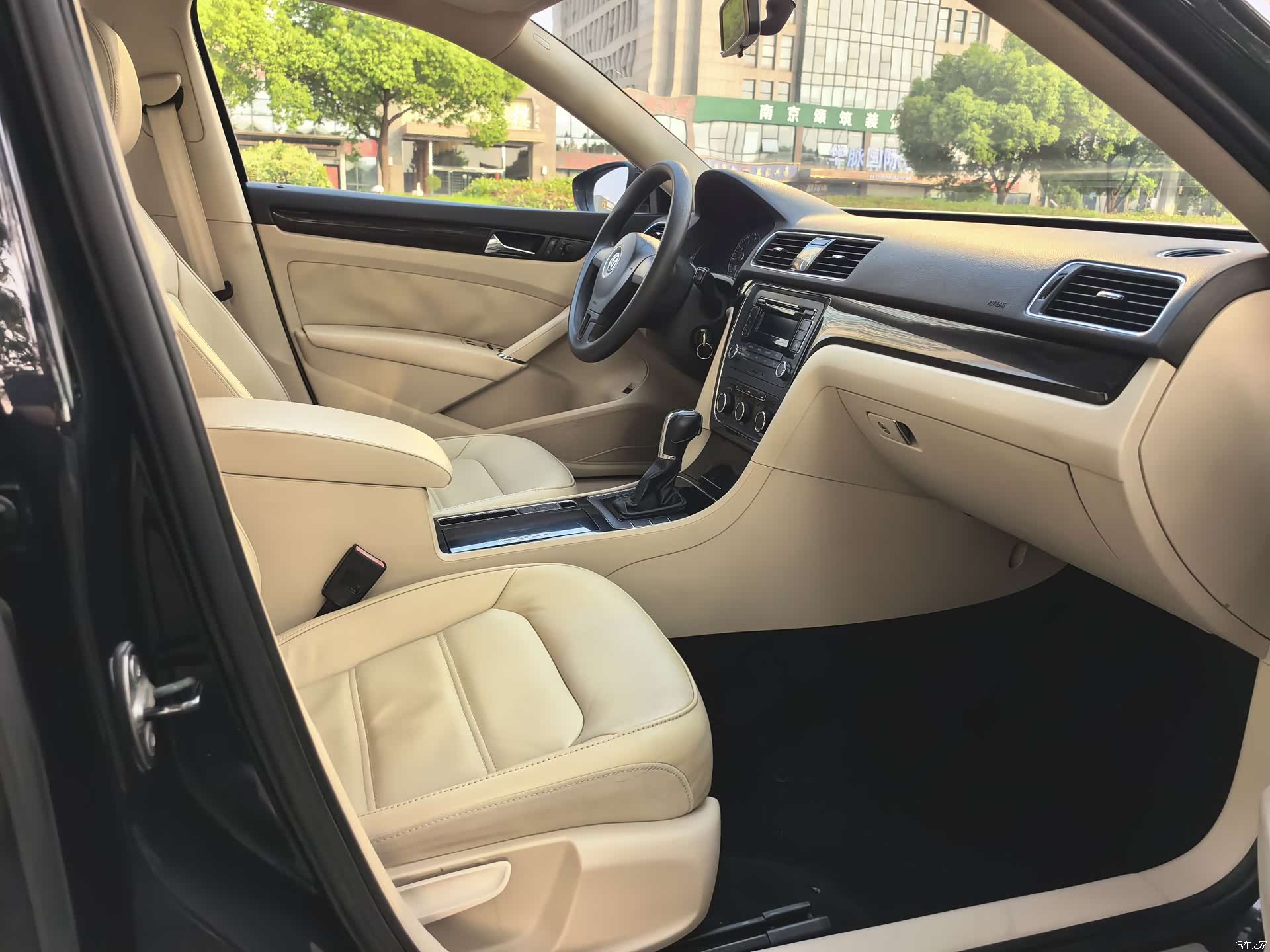 Volkswagen Passat, 2012 15