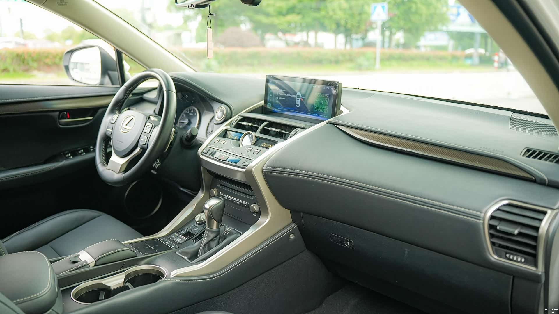 Lexus NX, 2018 7