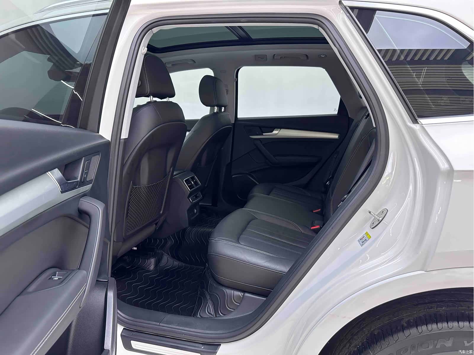 Audi Q5L, 2021 9