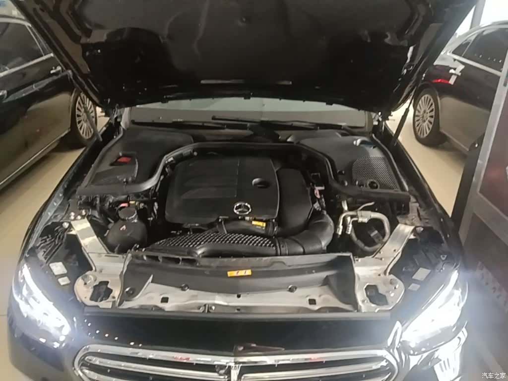 Mercedes-Benz E-Class, 2023 20