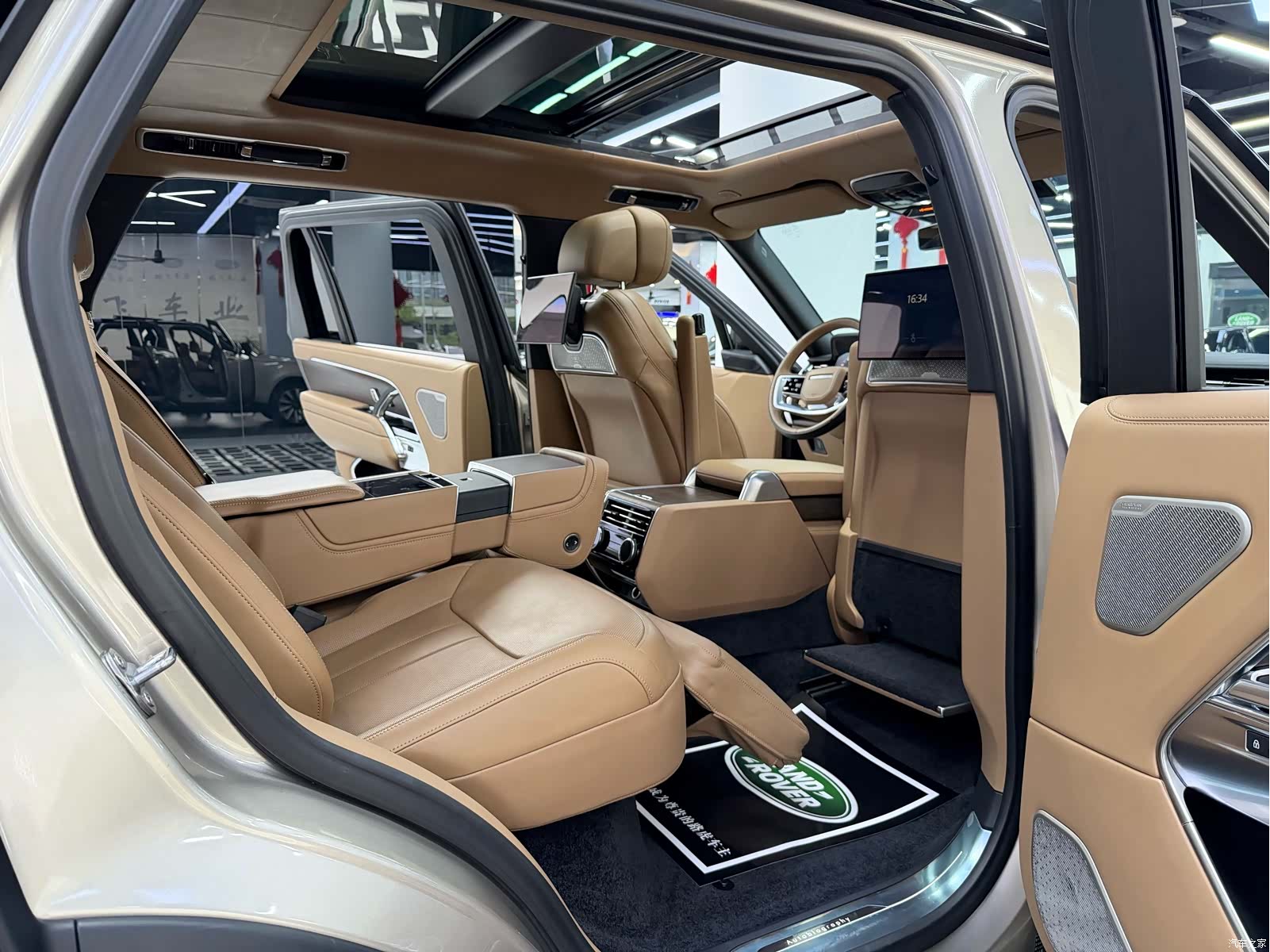Land Rover Range Rover, 2022 16