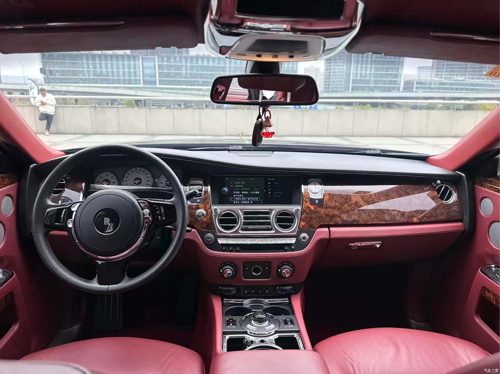 Rolls-Royce Ghost, 2010 9