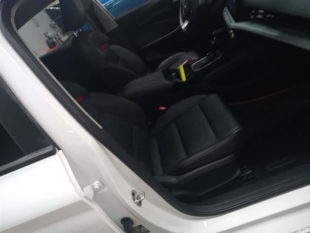 MG MG5, 2021 25