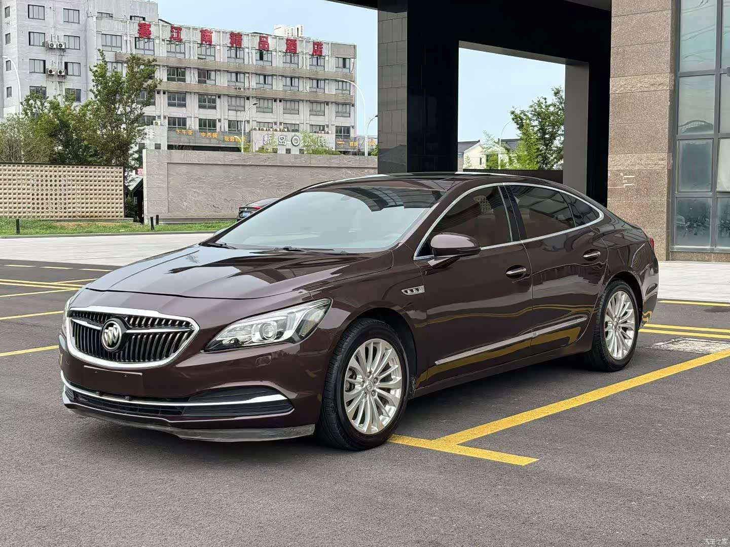 Buick LaCrosse, 2016 1