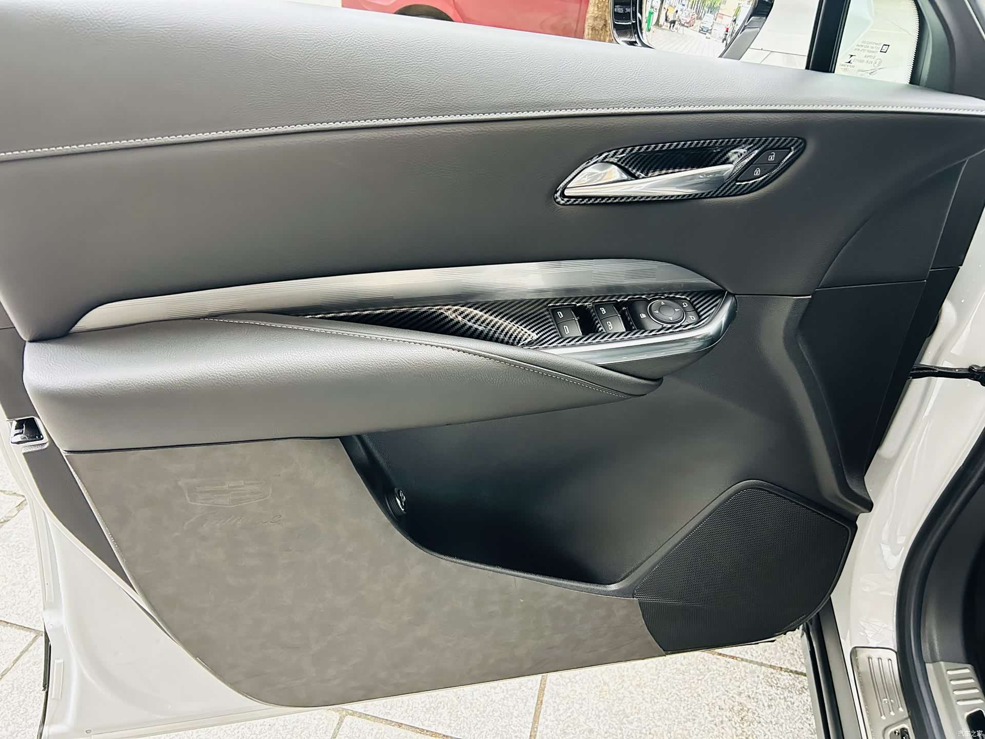 Cadillac XT4, 2024 2