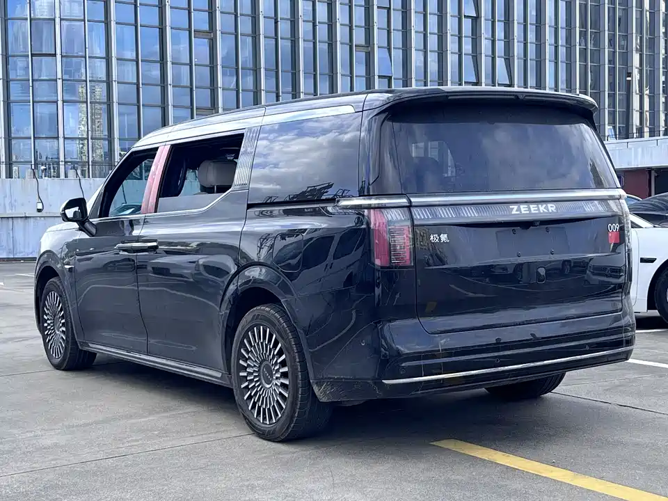 Zeekr 009