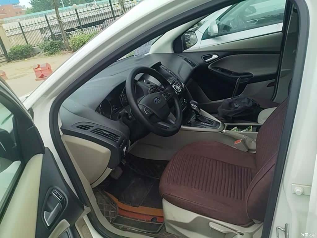 Ford Focus, 2016 22