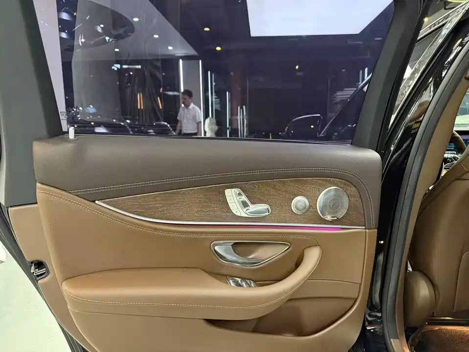 Mercedes-Benz E-class Mercedes-Benz E-class