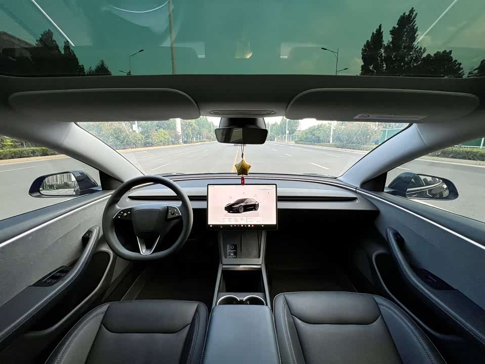Tesla Model 3 Tesla Model 3