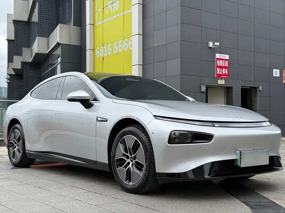 XPENG P7