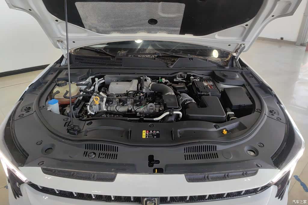 Bestune B70, 2023 10