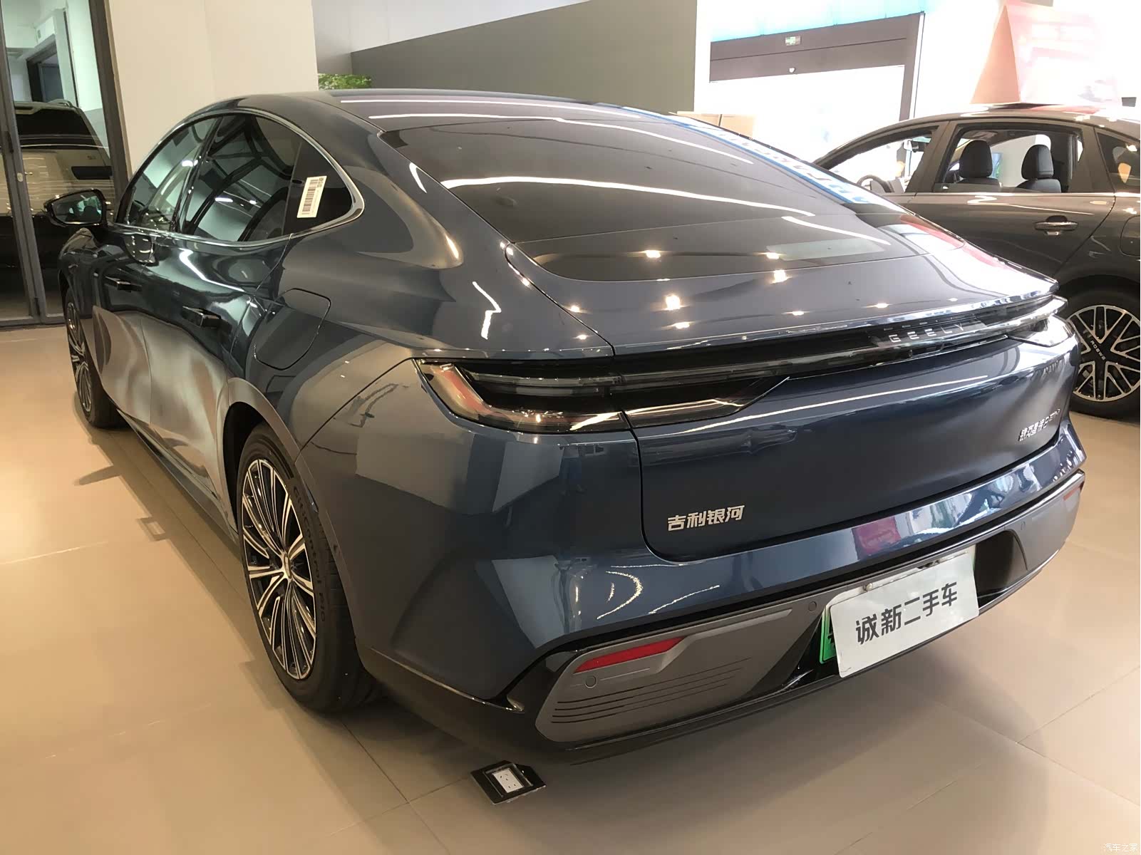 Geely 8, 2025 4
