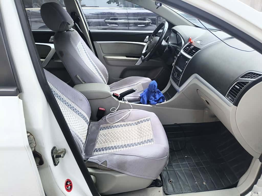 Geely Emgrand, 2016 25