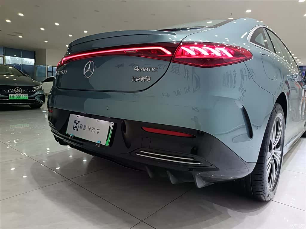 Mercedes-Benz EQE, 2025 14