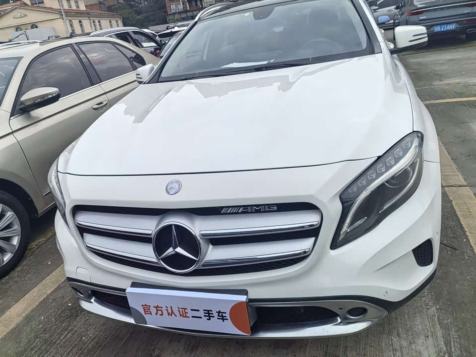 Mercedes-Benz GLA