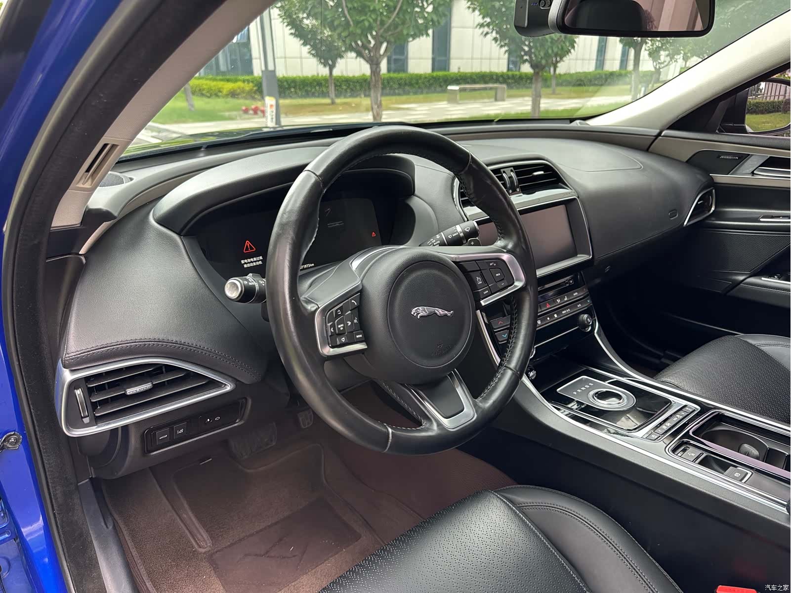 Land Rover XEL, 2019 все фото