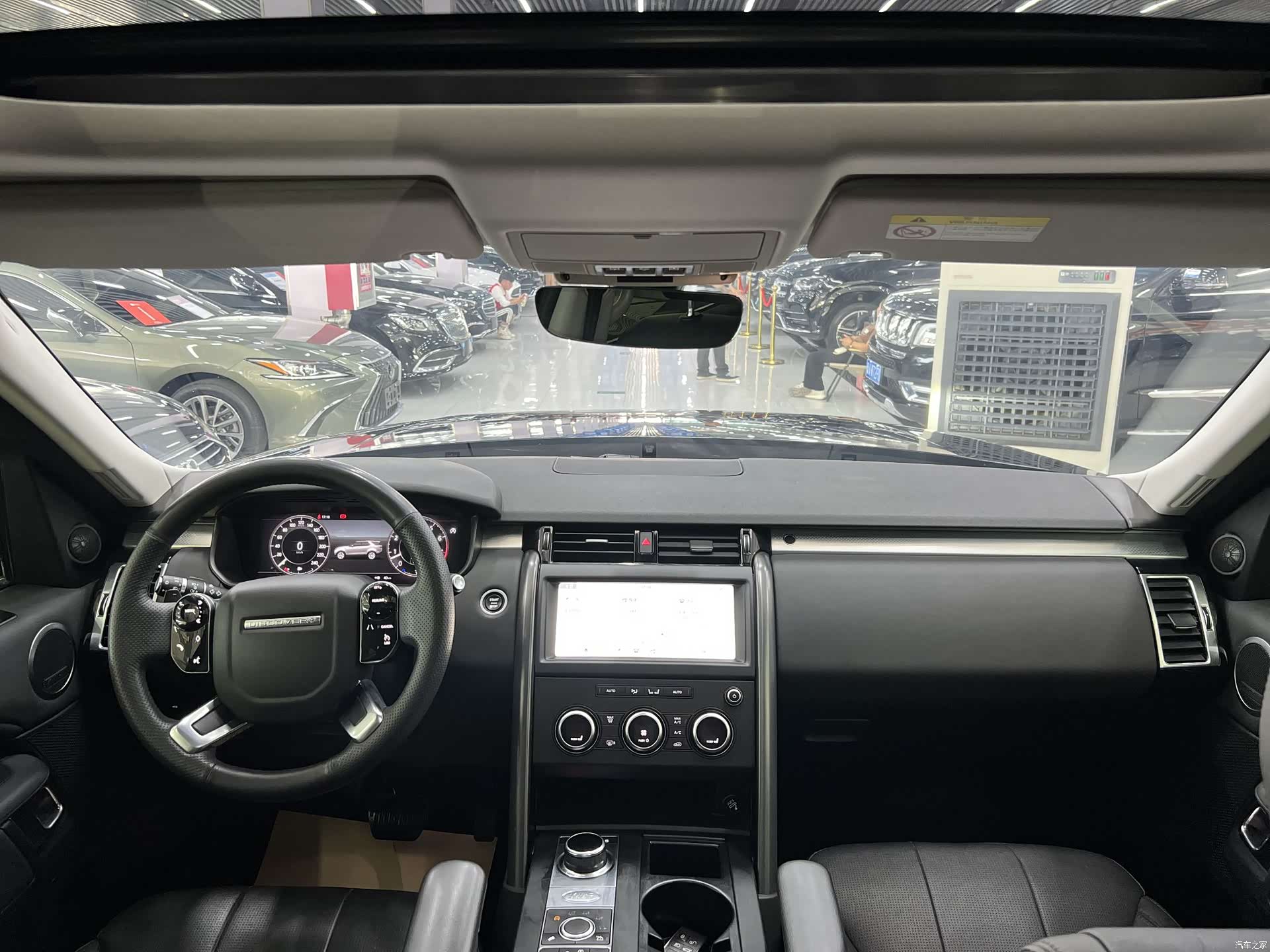Land Rover Discovery, 2019 все фото