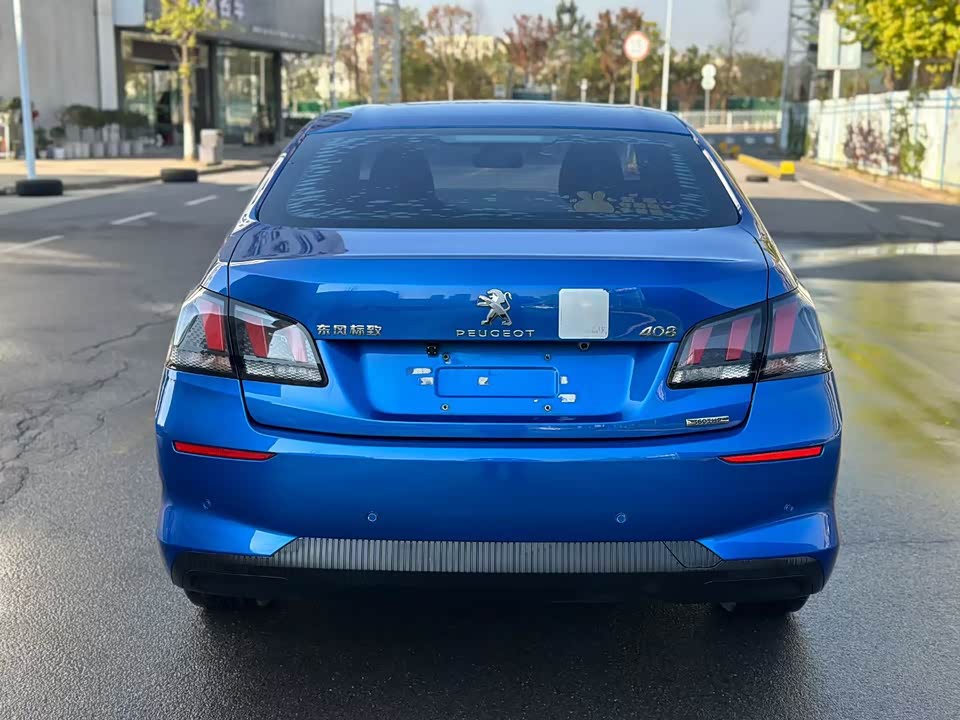 Peugeot 408