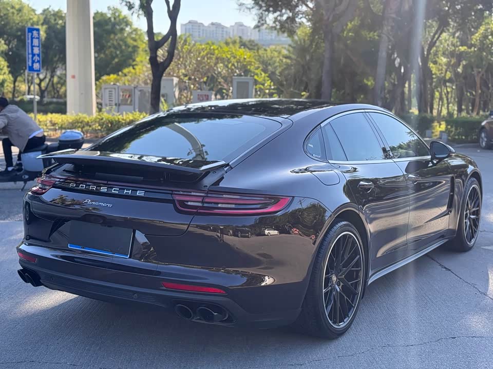 Porsche Panamera