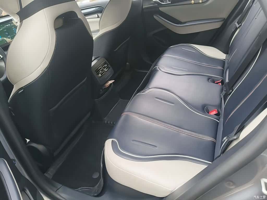 BYD Qin, 2022 17