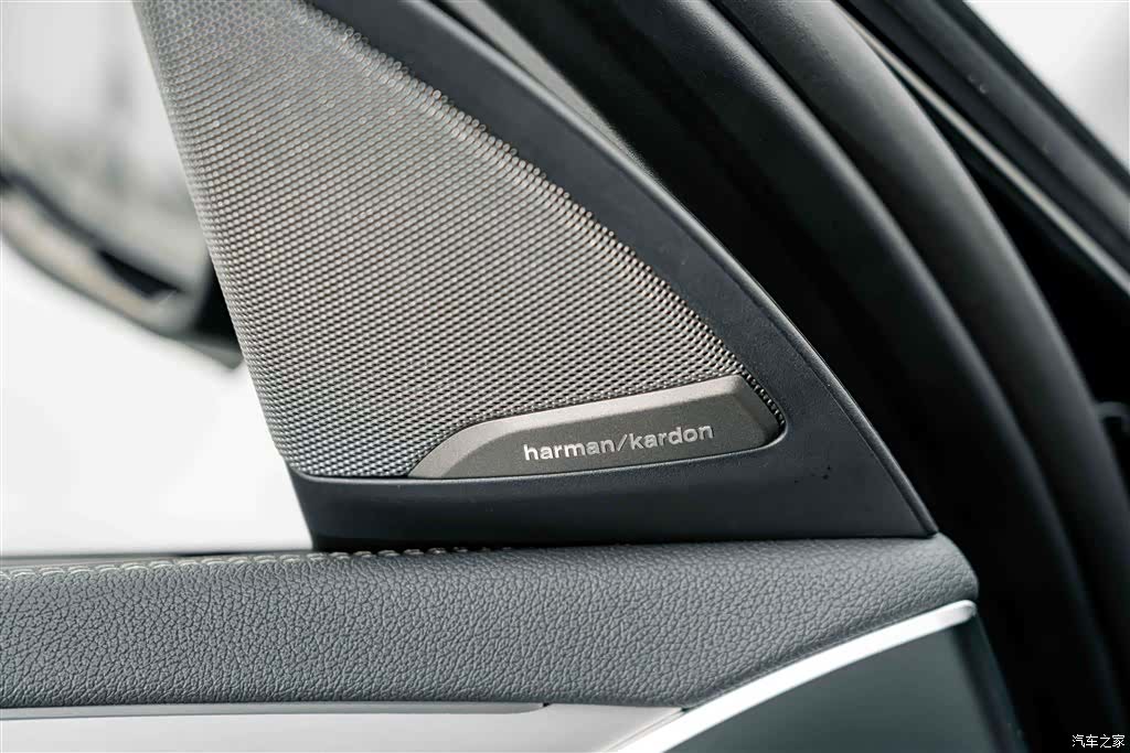 BMW iX3, 2024 19