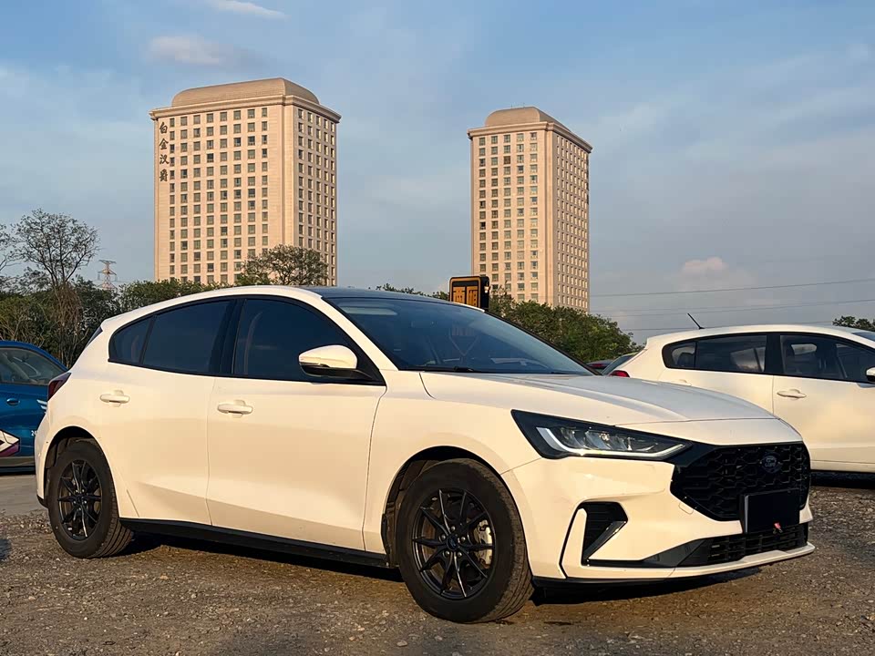 Ford Fox