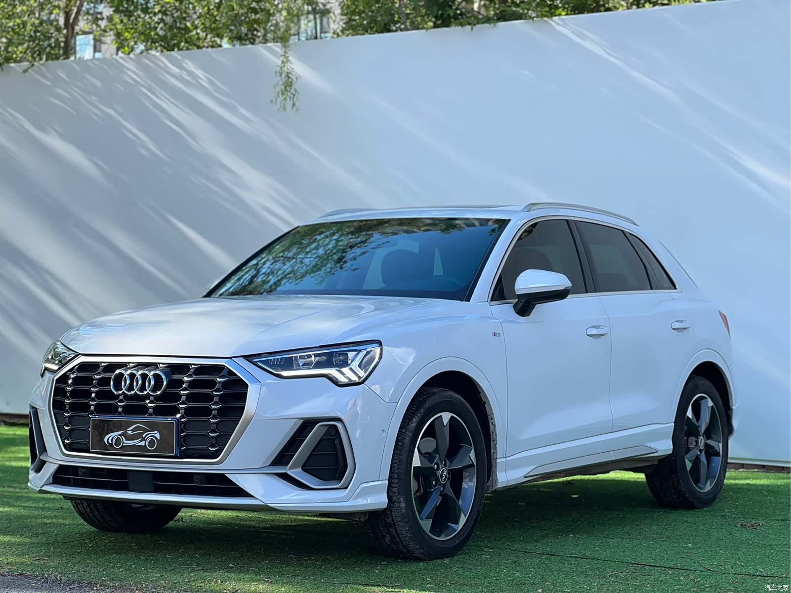 Audi Q3, 2022 1