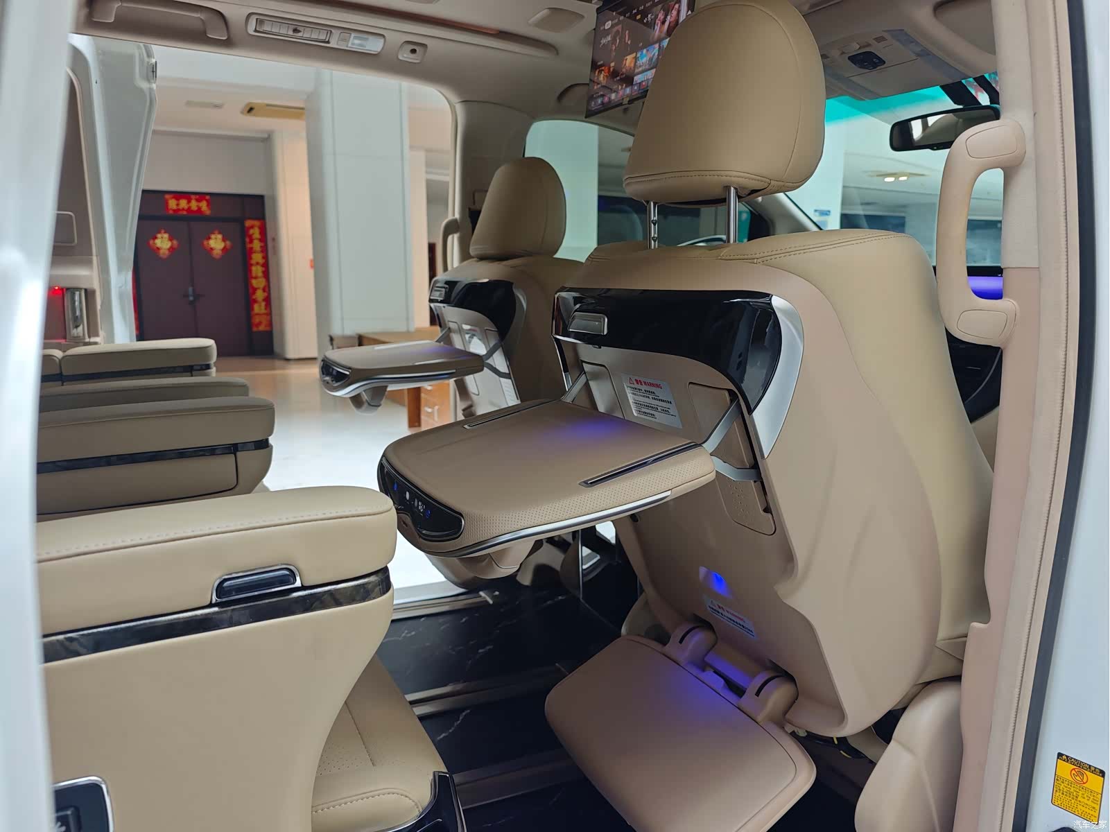 Toyota Alphard, 2013 9