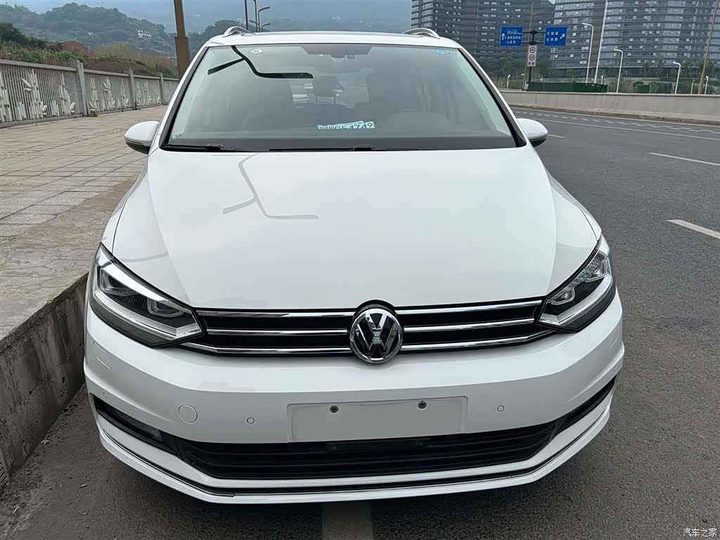 Volkswagen L, 2017 2