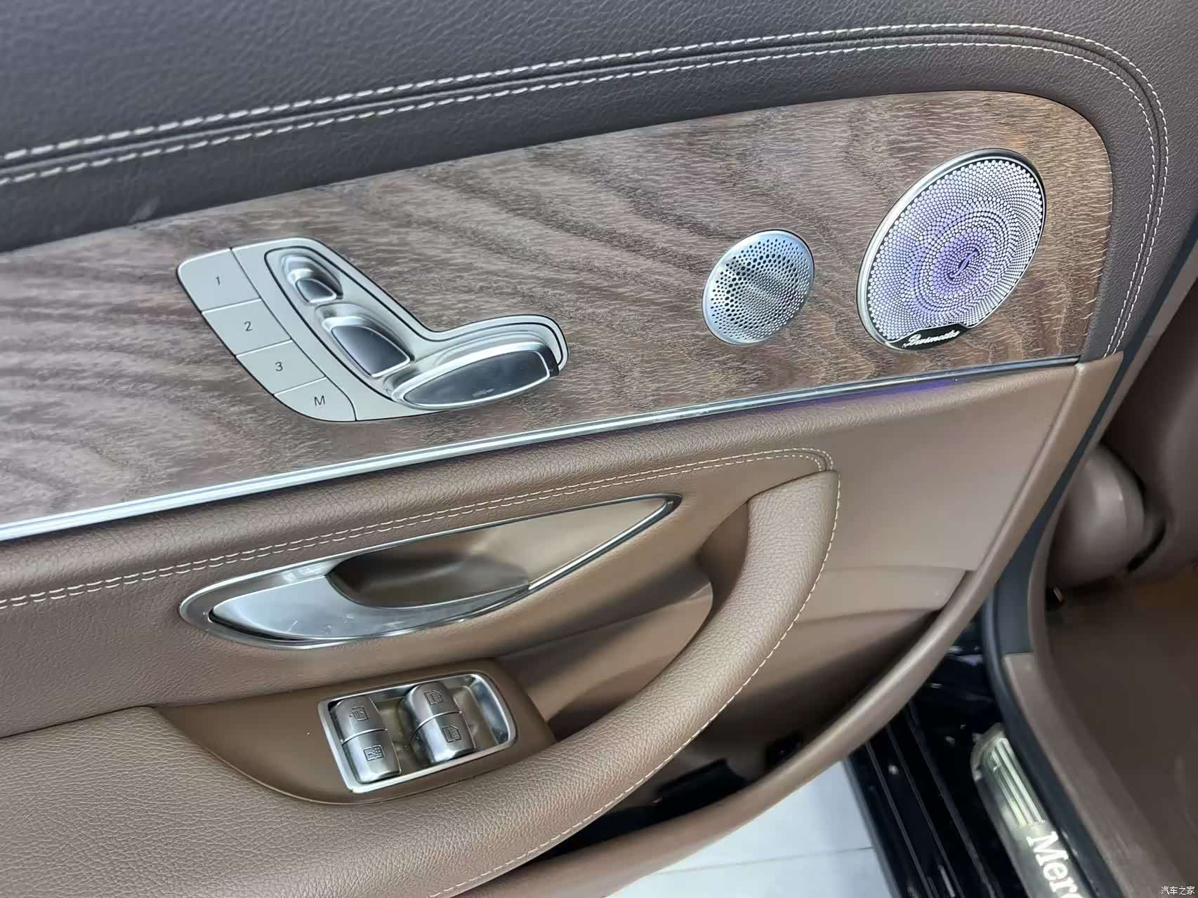 Mercedes-Benz E-Class, 2019 14