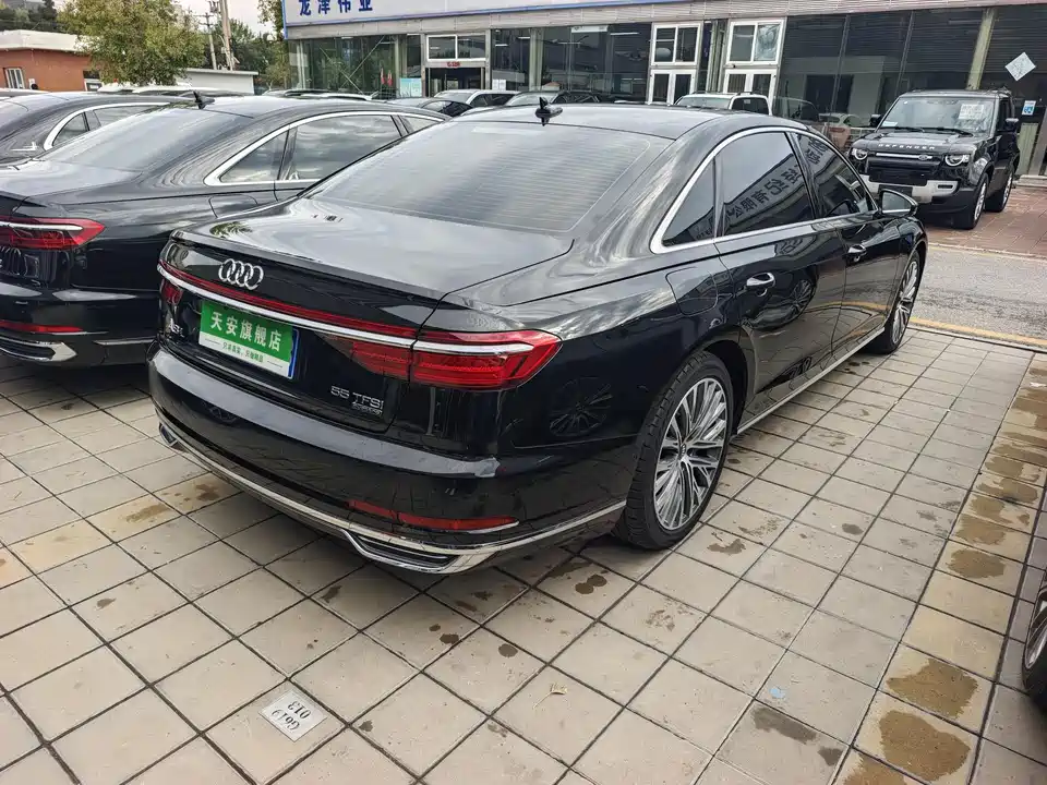 Audi A8
