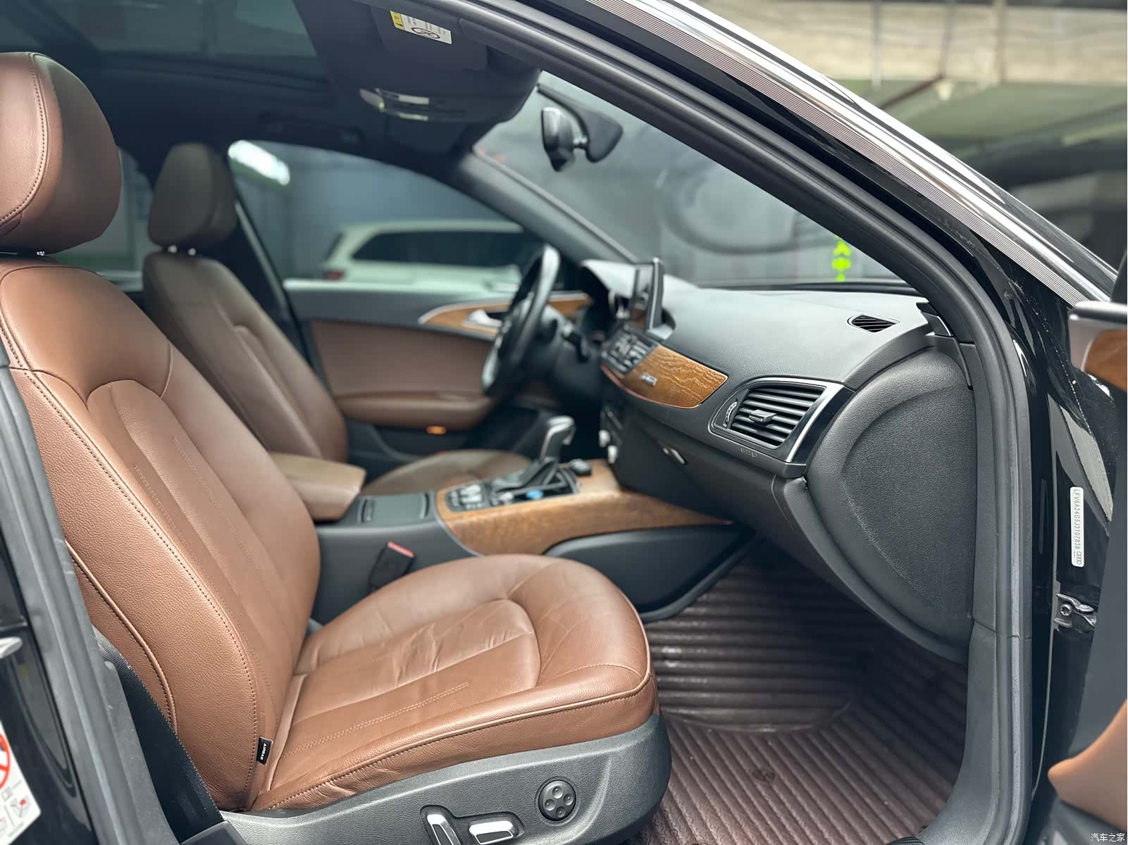 Audi A6L, 2018 12